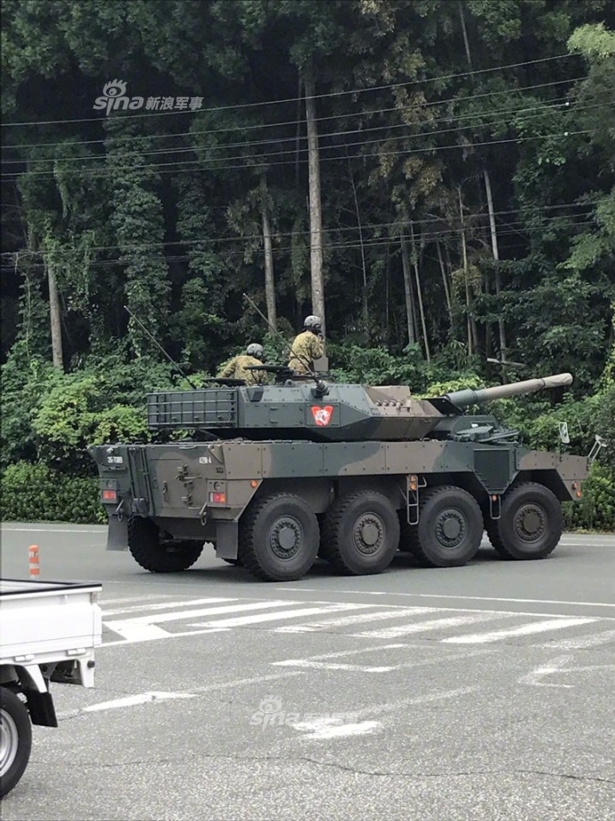 中国最新装甲车，展现强大的陆地战斗力